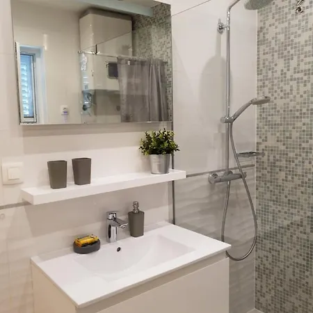 Gulin Apartman Vodice